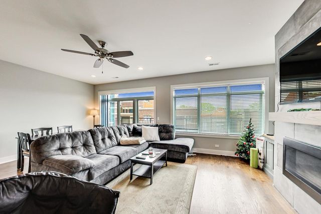 2618 N Halsted Street 3N, Chicago, IL 60614