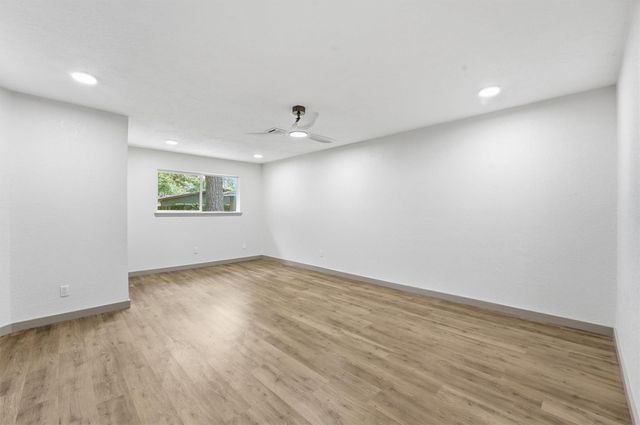 1914 Lazy Grove Drive, Houston, TX 77339