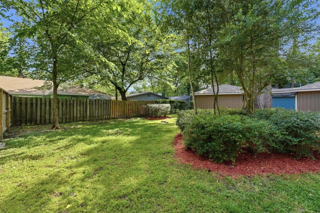 1914 Lazy Grove Drive, Houston, TX 77339