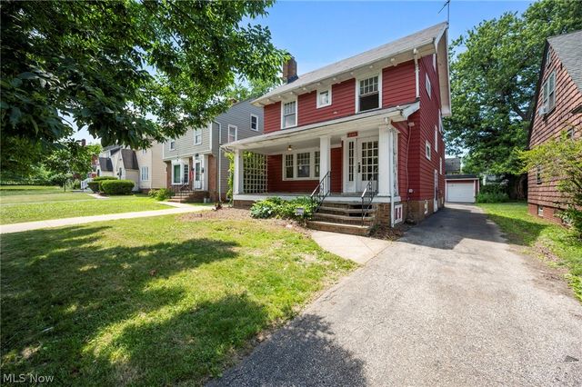 1140 Quilliams Road, Cleveland Heights, OH 44121