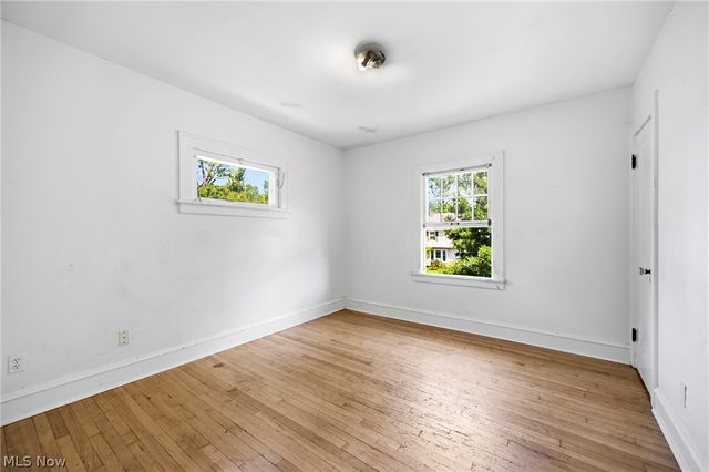 1140 Quilliams Road, Cleveland Heights, OH 44121