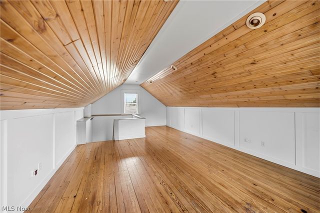 1140 Quilliams Road, Cleveland Heights, OH 44121