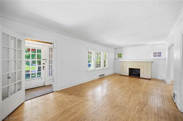 1140 Quilliams Road, Cleveland Heights, OH 44121
