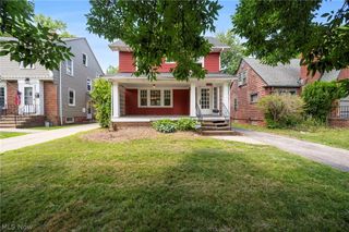 1140 Quilliams Road, Cleveland Heights, OH 44121