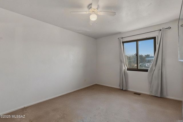 1810 E Blacklidge Dr Apt 1026, Tucson, AZ 85719