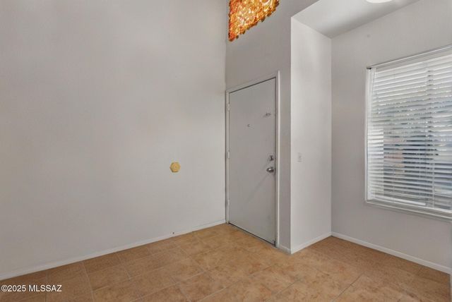 1810 E Blacklidge Dr Apt 1026, Tucson, AZ 85719