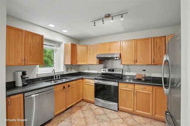 2138 Vail Court, Ann Arbor, MI 48108