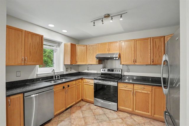2138 Vail Court, Ann Arbor, MI 48108