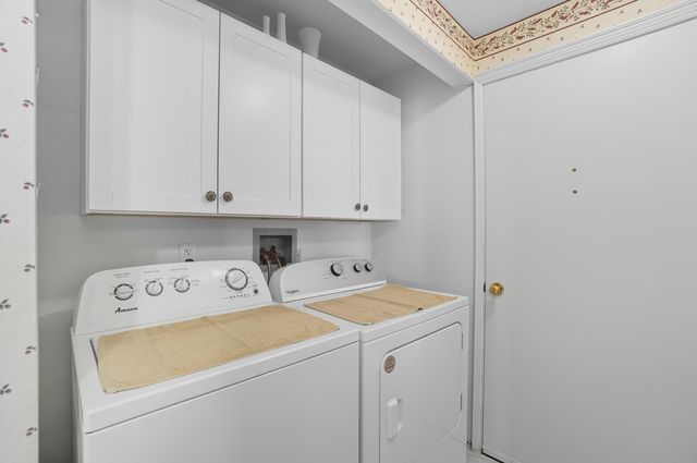 435 Park Avenue, Apt 101, Fostoria, OH 44830