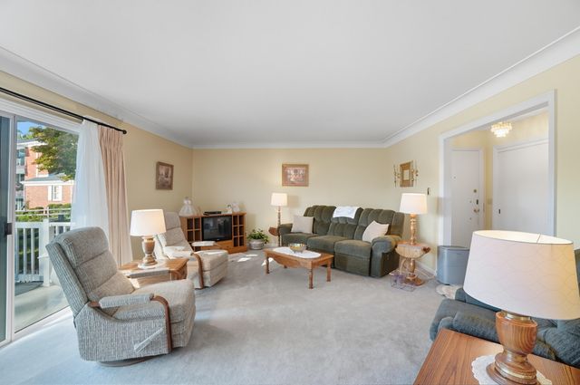 435 Park Avenue, Apt 101, Fostoria, OH 44830