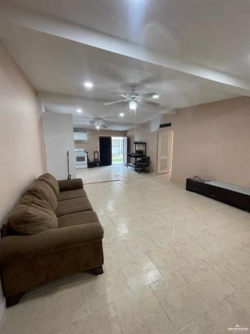 818 Walnut Avenue, Mcallen, TX 78501