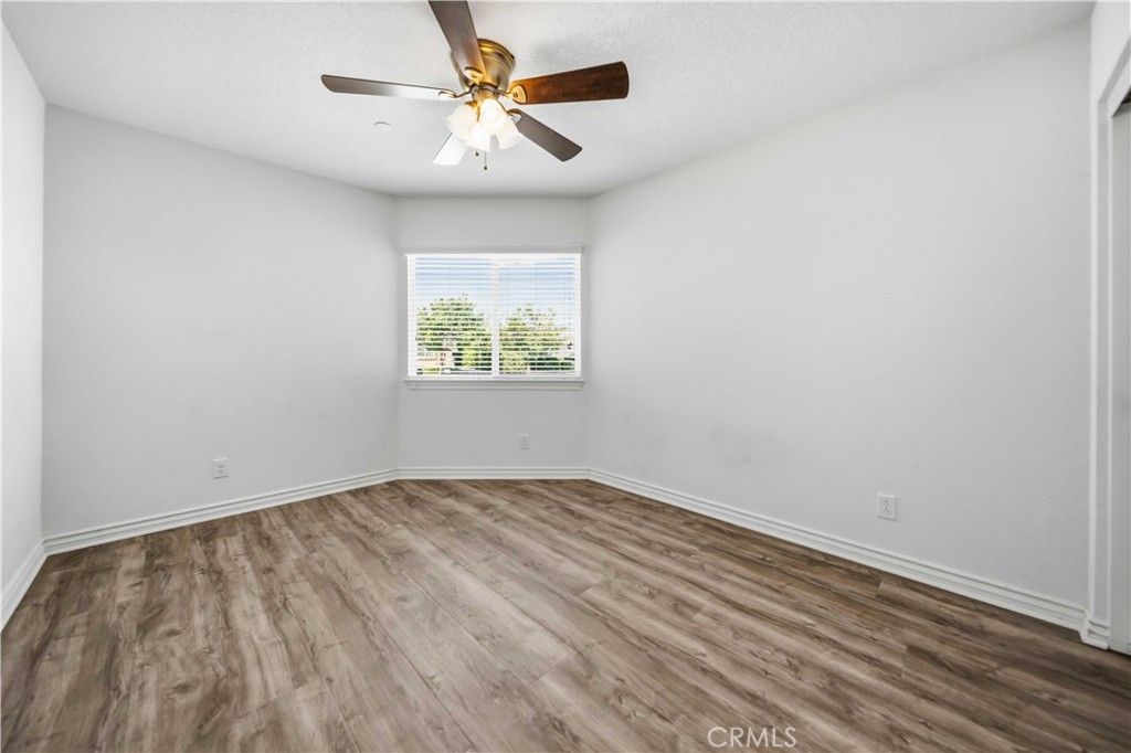 Image 25 of property listing at 5704 W Forry Court, Lancaster, CA 93536