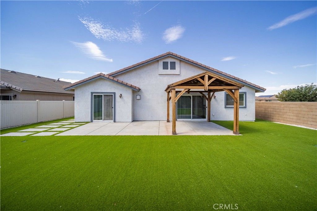 Image 35 of property listing at 5704 W Forry Court, Lancaster, CA 93536