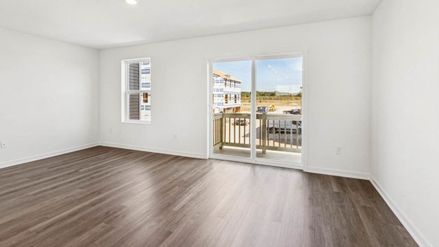 917 Briar Glen Court, Hampshire, IL 60140