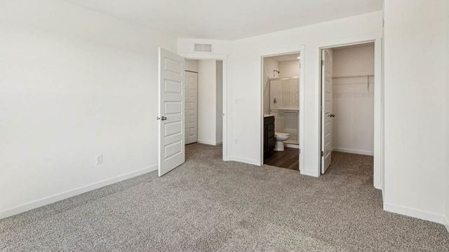 917 Briar Glen Court, Hampshire, IL 60140