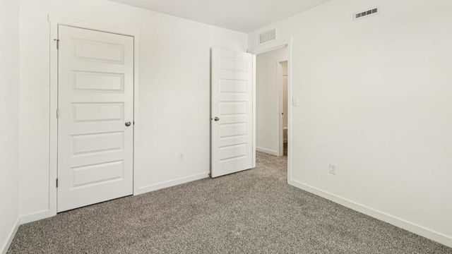 917 Briar Glen Court, Hampshire, IL 60140