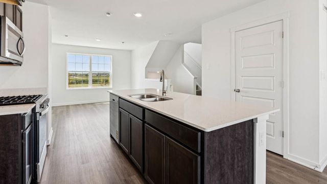 917 Briar Glen Court, Hampshire, IL 60140