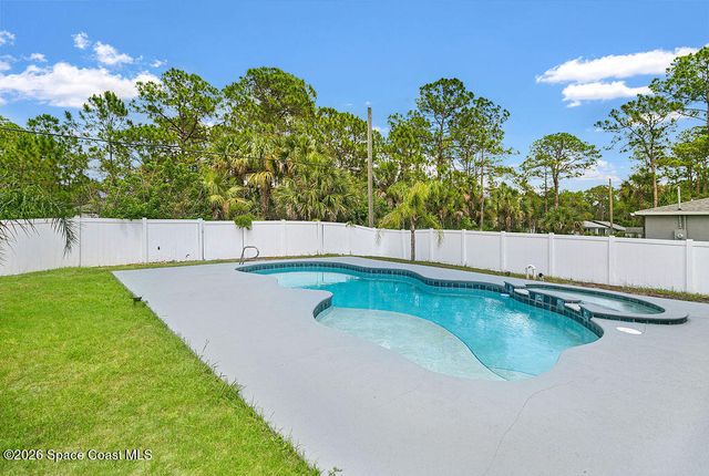 1123 Gawain Road SW, Palm Bay, FL 32908