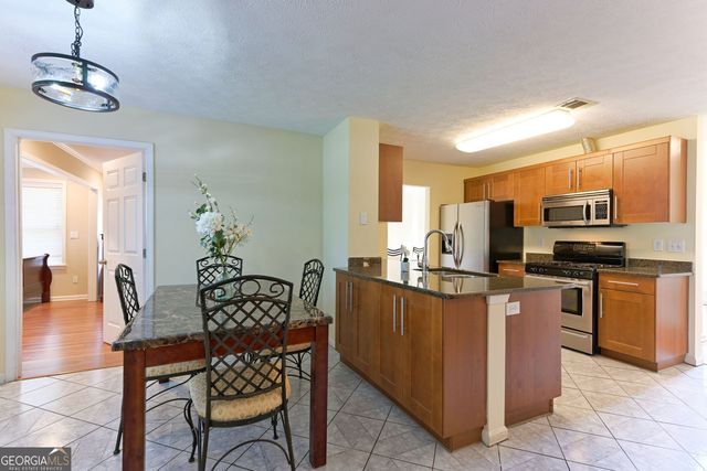 1565 Pinebreeze Drive, Marietta, GA 30062