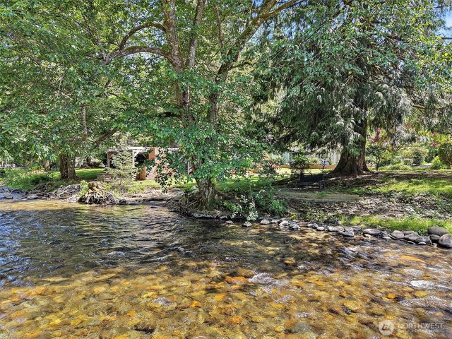 24416 SE 246th Street, Maple Valley, WA 98038