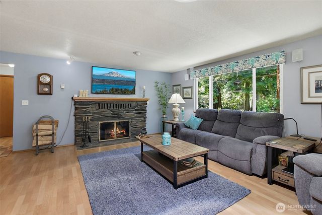 24416 SE 246th Street, Maple Valley, WA 98038