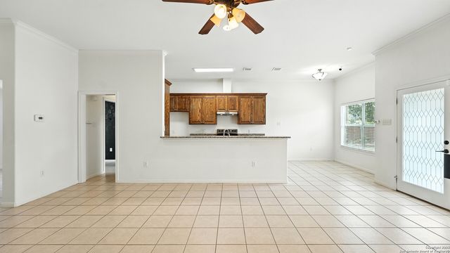 637 Topaz, Seguin, TX 78155