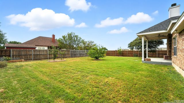 637 Topaz, Seguin, TX 78155