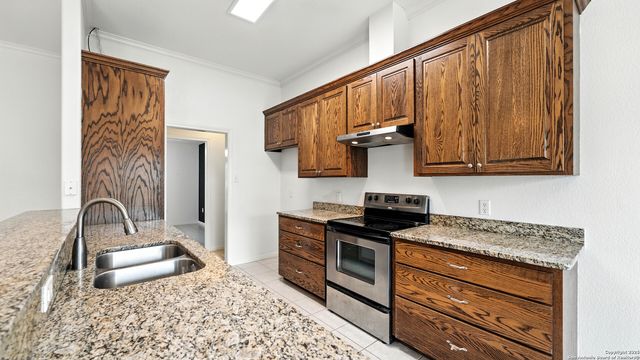 637 Topaz, Seguin, TX 78155