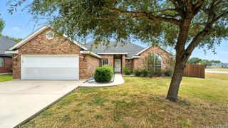 637 Topaz, Seguin, TX 78155