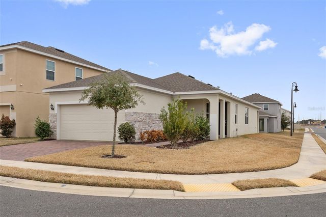 1686 SWAN SWIM DRIVE, Davenport, FL 33837