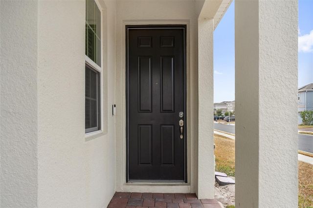 1686 SWAN SWIM DRIVE, Davenport, FL 33837