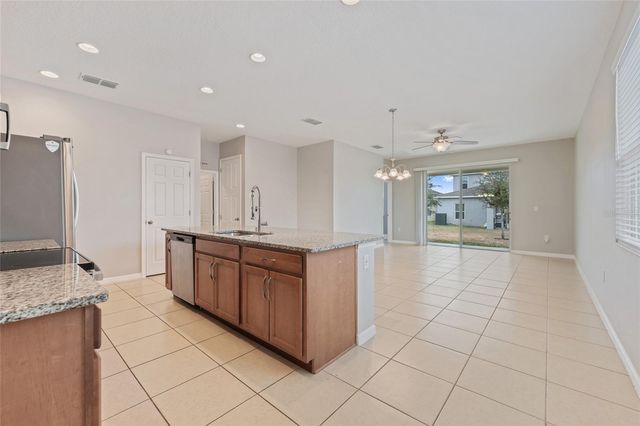 1686 SWAN SWIM DRIVE, Davenport, FL 33837