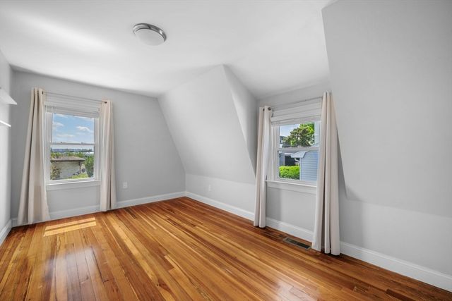 135 Bellingham St, Chelsea, MA 02150