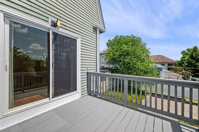 135 Bellingham St, Chelsea, MA 02150