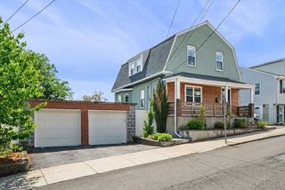 135 Bellingham St, Chelsea, MA 02150