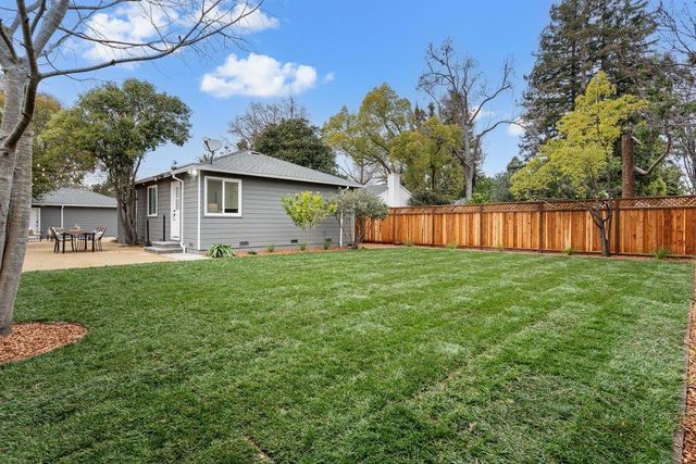 578 Green Manor Court, Palo Alto, CA 94301