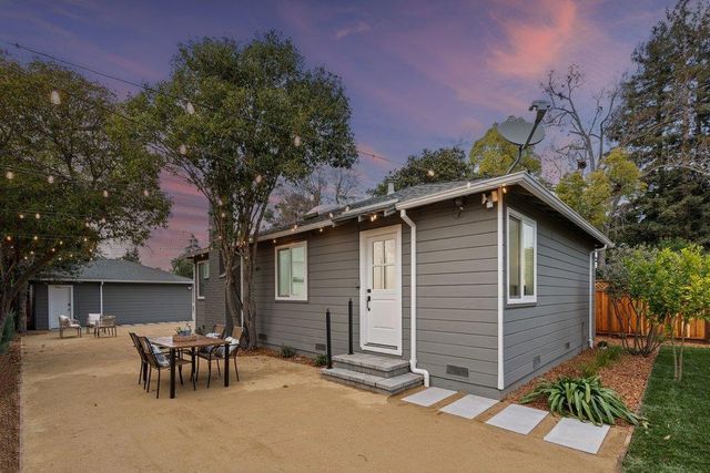 578 Green Manor Court, Palo Alto, CA 94301