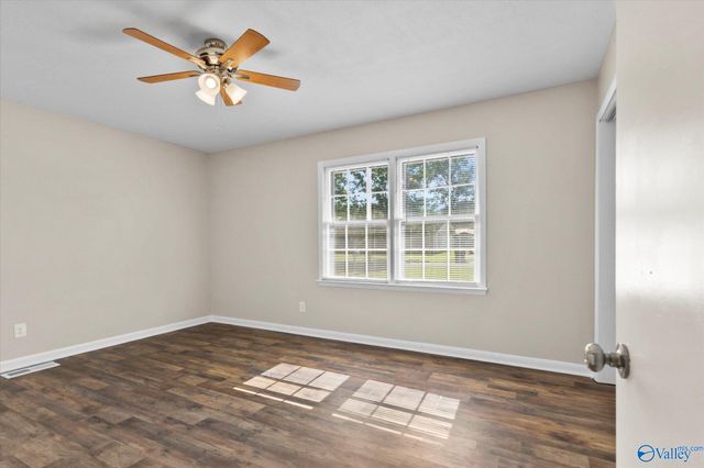322 Sharon Street, Scottsboro, AL 35768