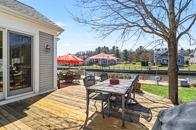 5383 Tonto Road, Pentwater, MI 49449