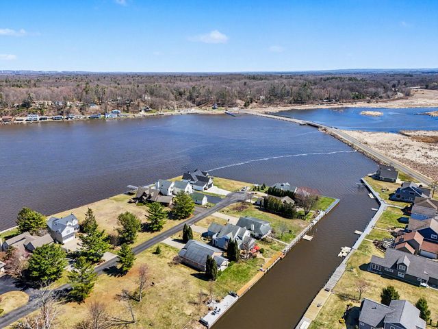 5383 Tonto Road, Pentwater, MI 49449