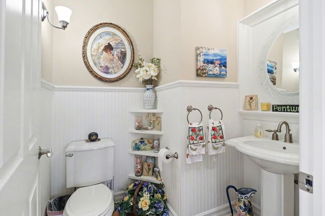 5383 Tonto Road, Pentwater, MI 49449