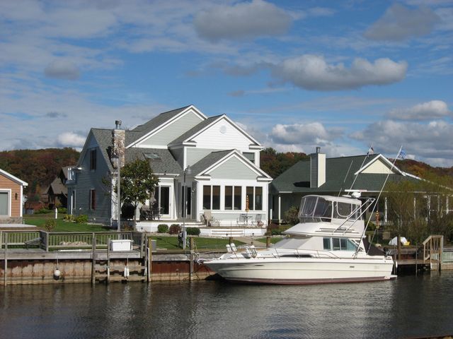 5383 Tonto Road, Pentwater, MI 49449