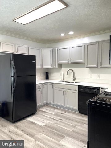 500 LINCOLN AVE, Colonial Beach, VA 22443