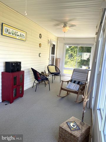 500 LINCOLN AVE, Colonial Beach, VA 22443