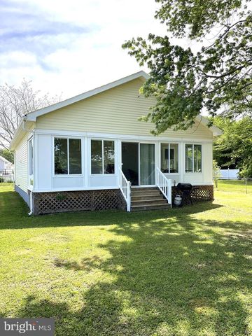 500 LINCOLN AVE, Colonial Beach, VA 22443