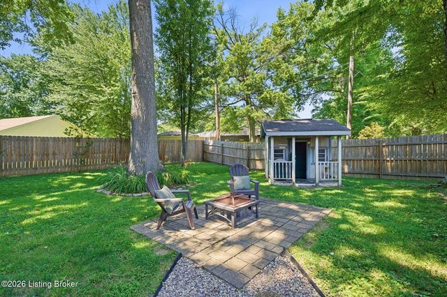 6704 Brook Bend Way, Louisville, KY 40229