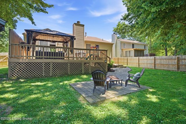 6704 Brook Bend Way, Louisville, KY 40229