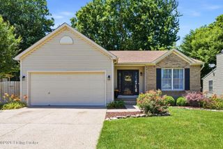 6704 Brook Bend Way, Louisville, KY 40229