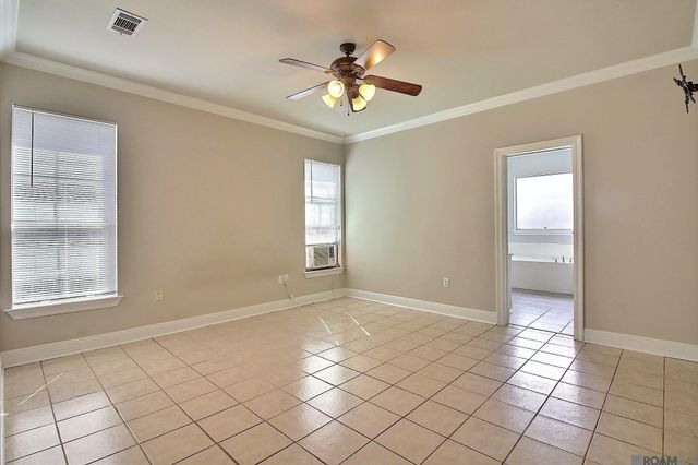 15205 Amanda Dr, Gonzales, LA 70737