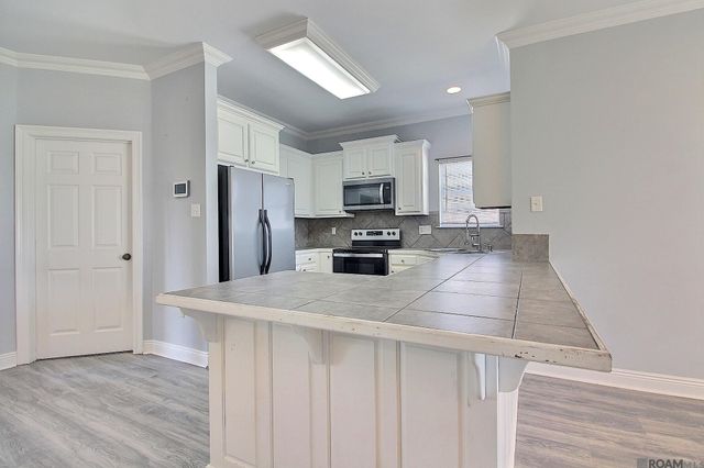 15205 Amanda Dr, Gonzales, LA 70737